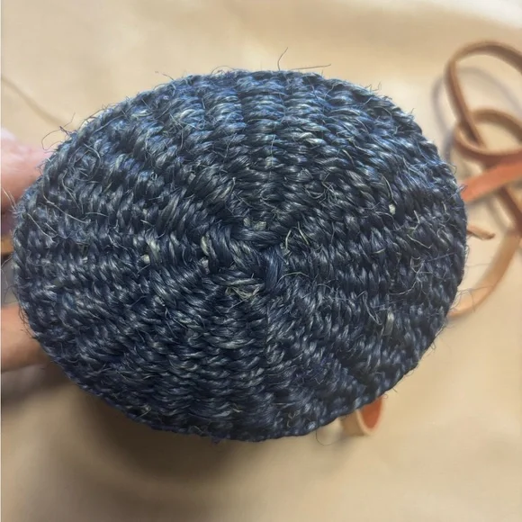 Woven Blue & Brown Crossbody Bucket Bag Leather Patterned Top Closure Straps - Picture 15 of 15